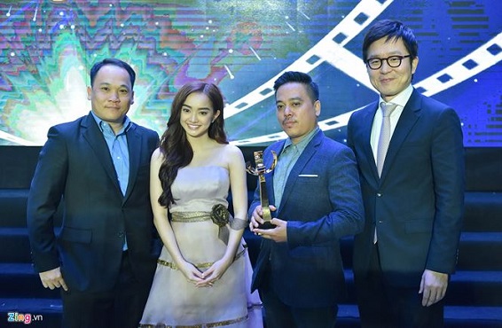 Đạo diễn Lê Thanh Sơn bất ngờ khi 'Em chưa 18' giành Bông Sen Vàng