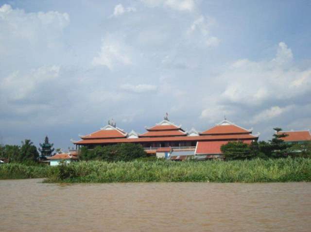 Chùa Phước Long – ''Bảo tàng gỗ'' giữa Sông Đồng Nai