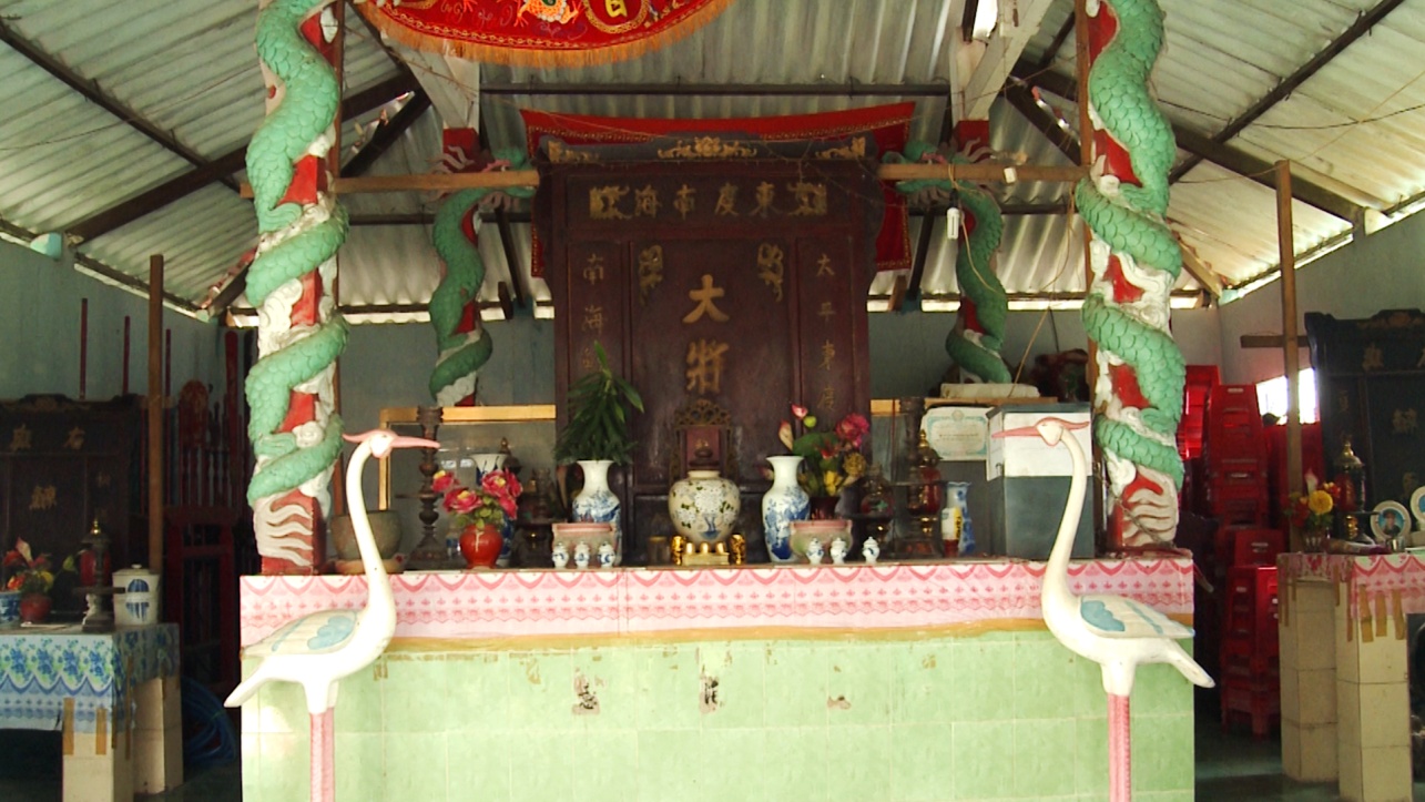 Đền thờ Nghinh Ông ở Cồn Bửng, Thạnh Phú - Ảnh: Chu Phương