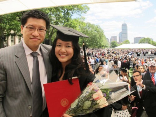Lê Diệp Kiều Trang cùng chồng trong ngày tốt nghiệp MIT.