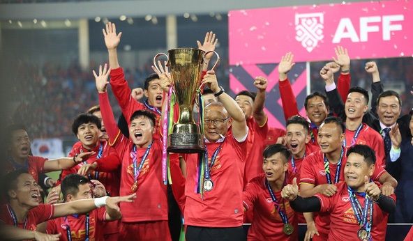 BLV Quang Huy: ''Bản quyền AFF Cup 2020 cao vì Việt Nam yêu bóng đá''