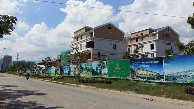 Cận cảnh cung đường dày đặc dự án bất động sản nhất khu Nam Sài Gòn