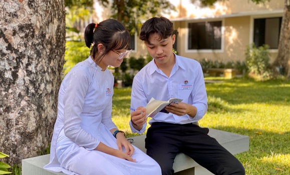 Một học trò nghèo ở xứ Quảng đạt điểm 10 môn văn