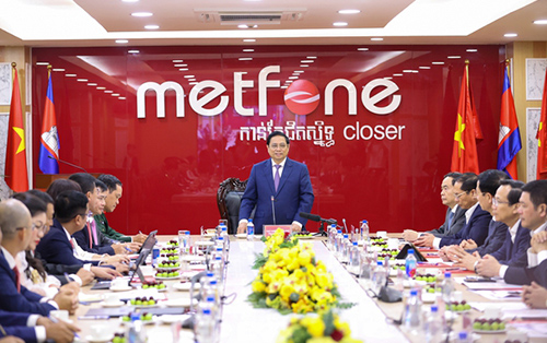 Thủ tướng Phạm Minh Chính thăm Metfone