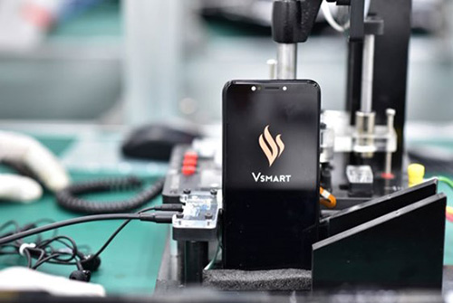 Vingroup ra mắt điện thoại thông minh Vsmart 