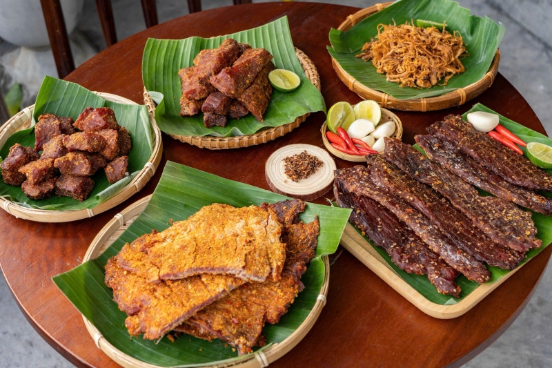 Bò Khô Hà Trung: Đặc sản Phú Yên nổi tiếng - Tinh hoa gia truyền hơn nửa thế kỷ!