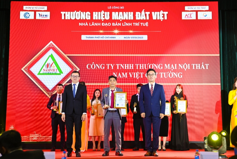 Nội thất Nam Việt Cát Tường đạt danh hiệu “Top 10 Thương Hiệu Mạnh Đất Việt 2022”