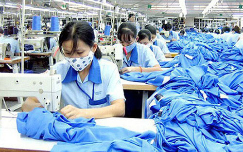 So quy mô kinh tế Việt Nam với ''kình địch'' xuất khẩu dệt may Bangladesh