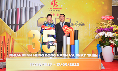 Cổ phần nhựa Minh Hùng đã tổ chức lễ kỷ niệm 35 thành lập. 