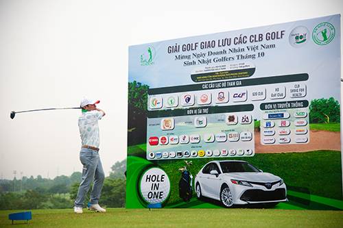 Giải Golf giao lưu các CLB Golf mừng ngày Doanh nhân Việt Nam