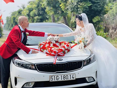 Đám cưới U70 ở TPHCM, cô dâu đợi chú rể suốt hơn 4 thập kỷ - 3