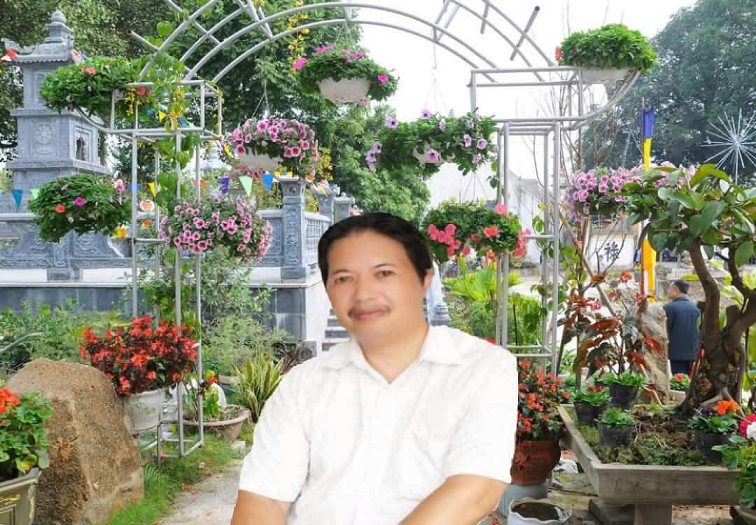 Nhà thơ Trần Hữu Đạt