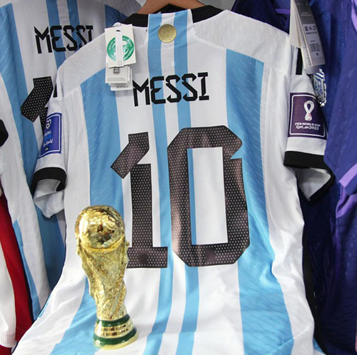 Nhà tài trợ Adidas khốn khổ vì ĐT Argentina... vào chung kết World Cup ảnh 2