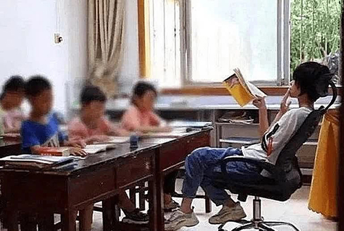 Bi kịch của thần đồng nhỏ tuổi nhất Trung Quốc: 10 tuổi đỗ ĐH nhưng tốt nghiệp không nơi nào nhận, giờ chật vật mưu sinh với mức lương 7 triệu/tháng - Ảnh 7.