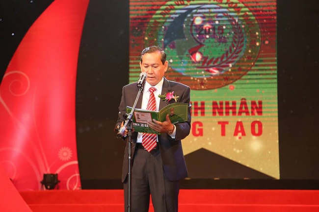 Ông Lê Văn Vạn - Vụ trưởng, Vụ Công tác phía Nam Văn phòng Quốc Hội phát biểu khai mạc chương trình