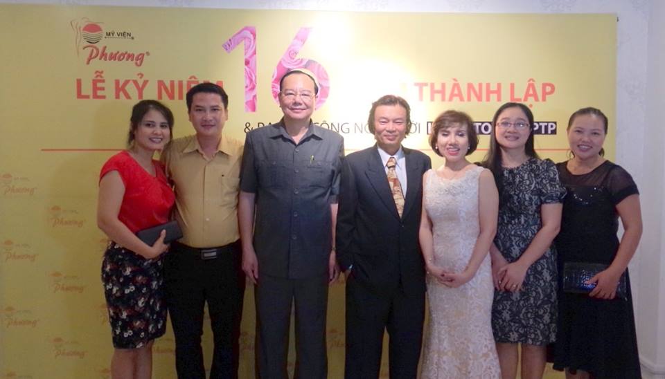 Tối 17/10/2015 tại nhà hàng Cát Khánh, Q11, TPHCM, Mỹ viện Phương đã tổ chức lễ kỷ niệm 16 năm thành lập.