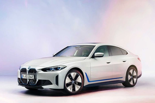 Liên minh châu Âu đã thông qua quyết định cấm bán xe xăng/dầu mới từ năm 2035. BMW chắc chắn là một bên chịu ảnh hưởng lớn từ yếu tố này - Ảnh: BMW