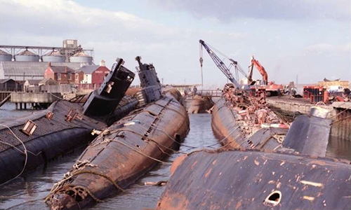 Các tàu ngầm trong được Liên Xô bán cho Pepsi năm 1989. Ảnh: Sputnik.