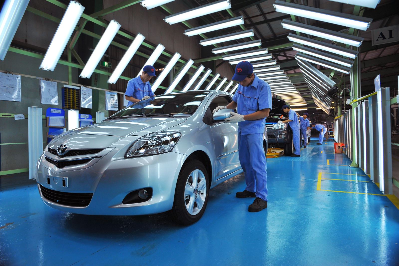 Toyota Việt Nam triệu hồi gần 20.000 ô tô