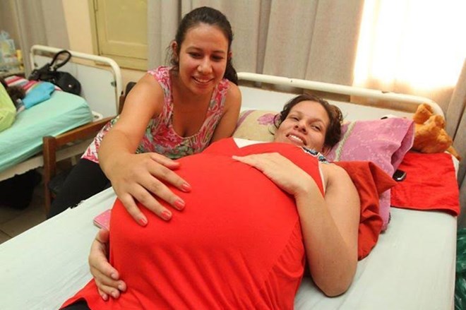 Kỳ diệu người phụ nữ Paraguay với ca sinh 5 hoàn toàn tự nhiên